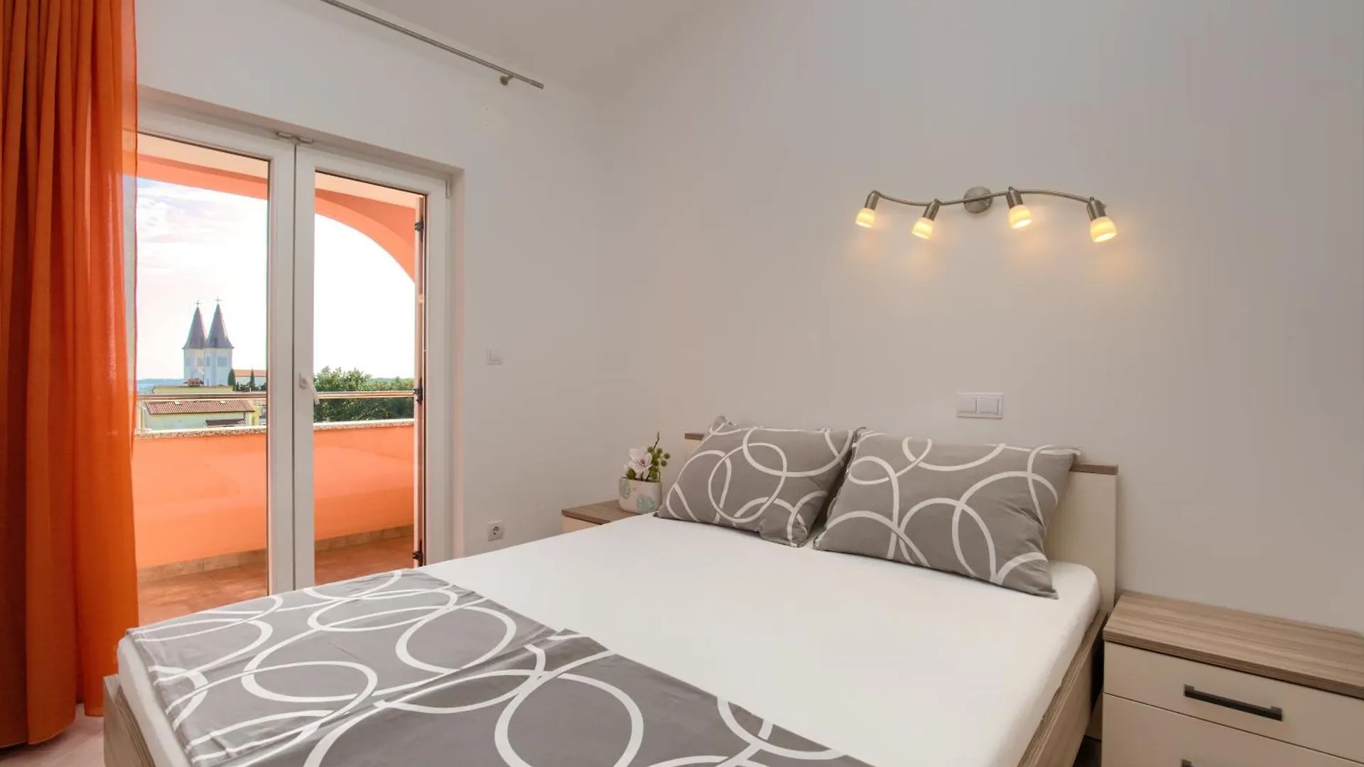 Apartment Orange Medulin 0*,  Croatia